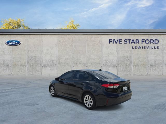 Used 2025 Toyota Corolla LE FWD image 6