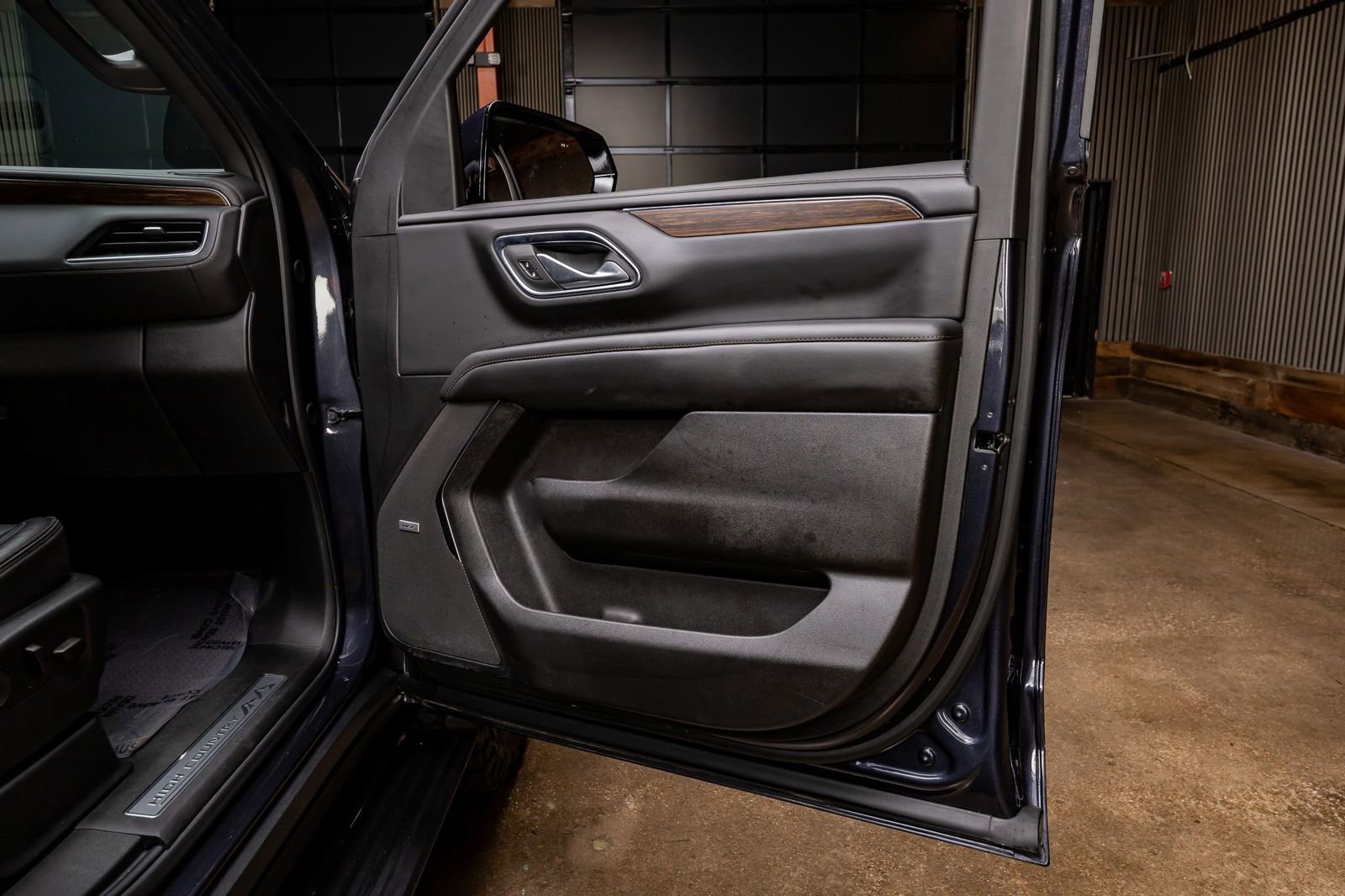 Used 2023 Chevrolet Tahoe High Country w/ Max Trailering Package image 39