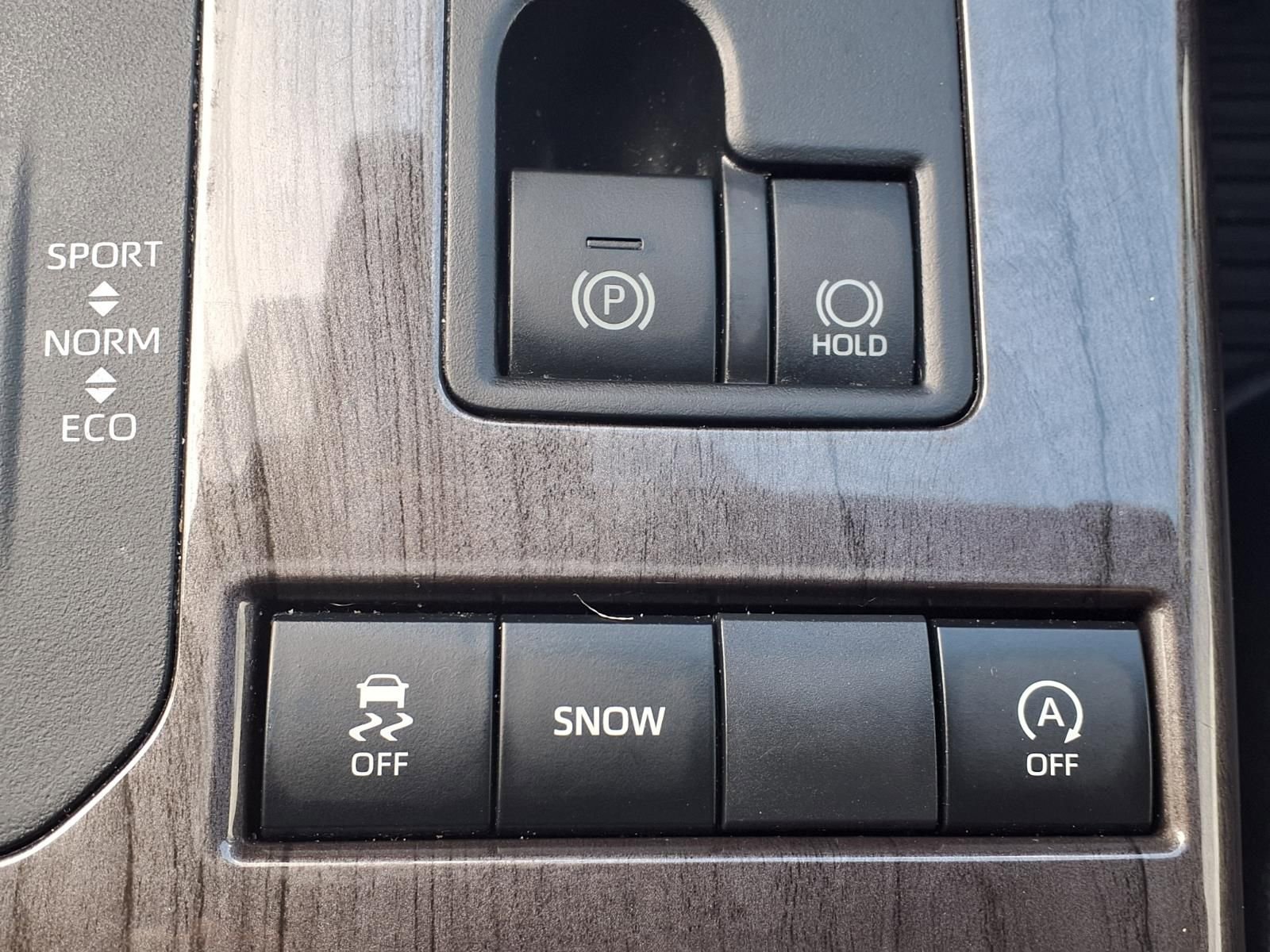 Used 2022 Toyota Highlander Limited image 12