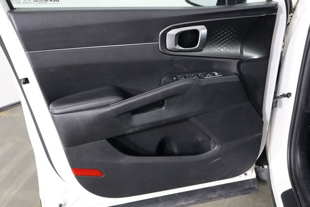Used 2022 Kia Sorento EX w/ Panoramic Sunroof Package FWD image 20