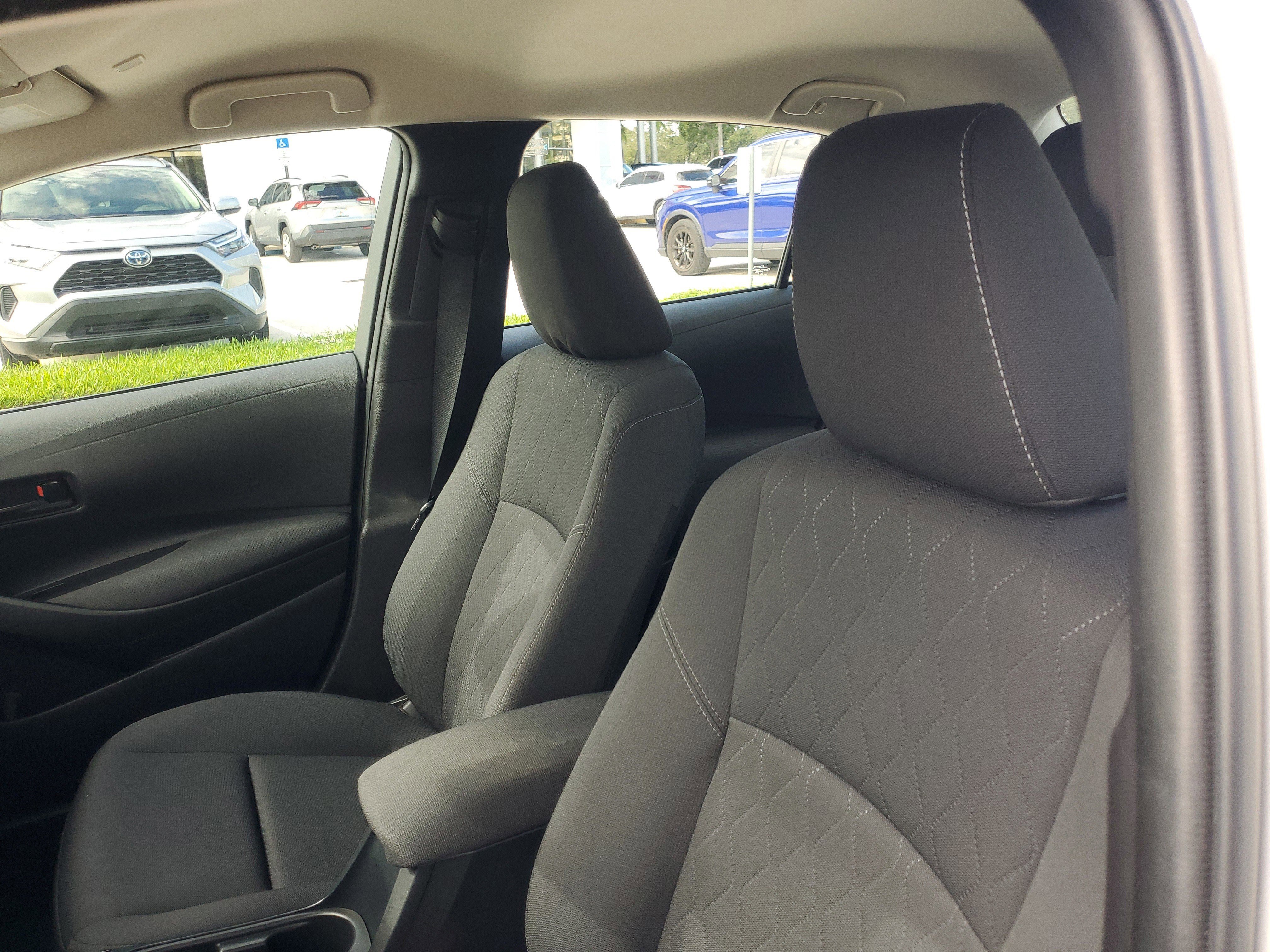 Used 2023 Toyota Corolla LE image 16