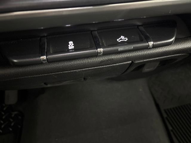 Used 2019 Chevrolet Silverado 1500 LT w/ All Star Edition image 46