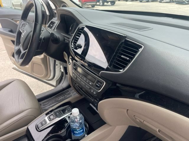 Used 2020 Honda Pilot Touring image 36