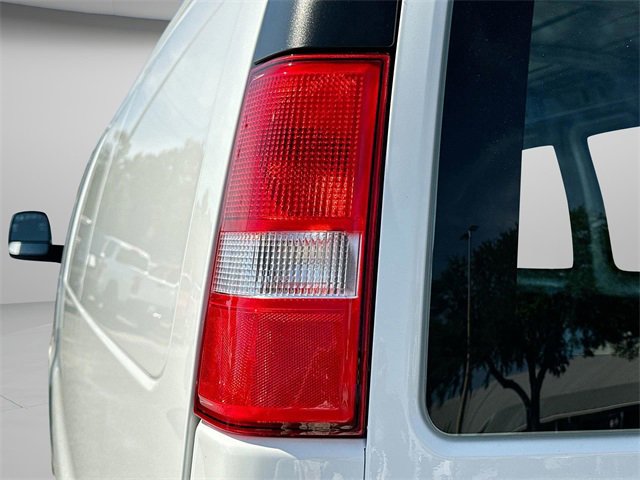 Used 2024 GMC Savana 2500 w/ Driver Convenience Package image 8