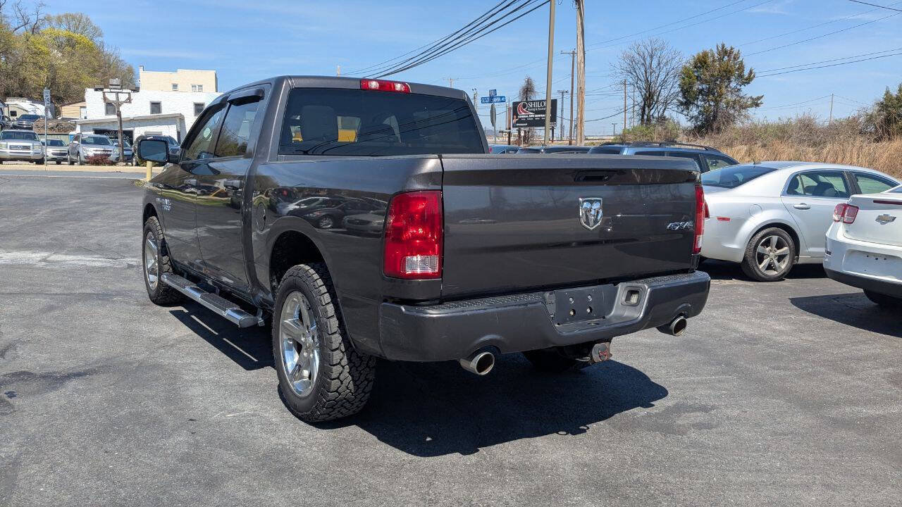 Used 2017 RAM 1500 Express AWD/4WD image 12