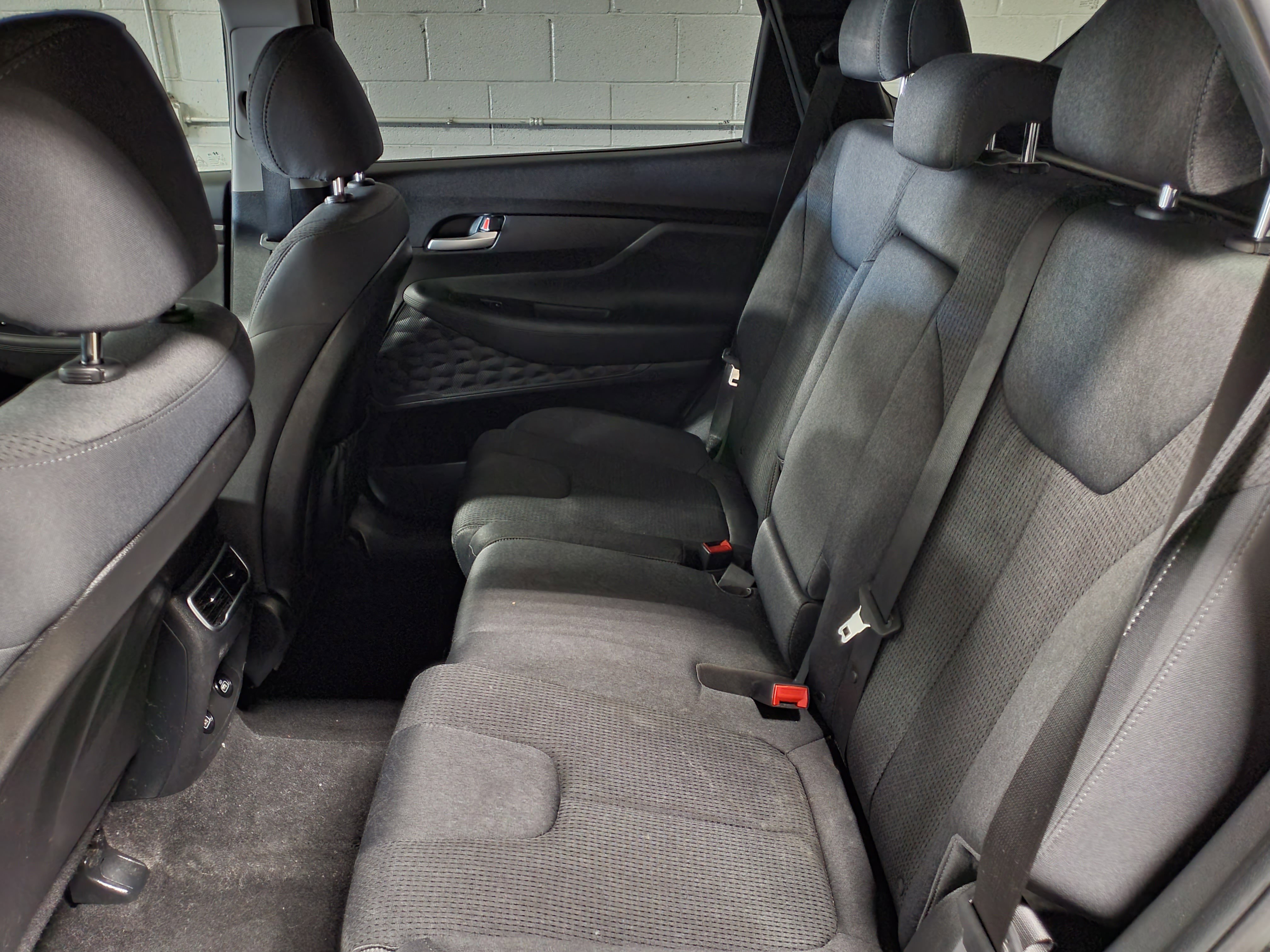 Used 2023 Hyundai Santa Fe SE AWD/4WD image 10