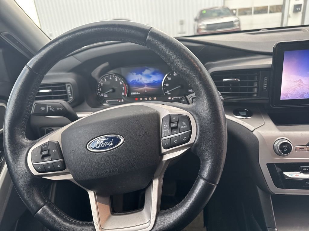 Used 2020 Ford Explorer XLT AWD/4WD image 20