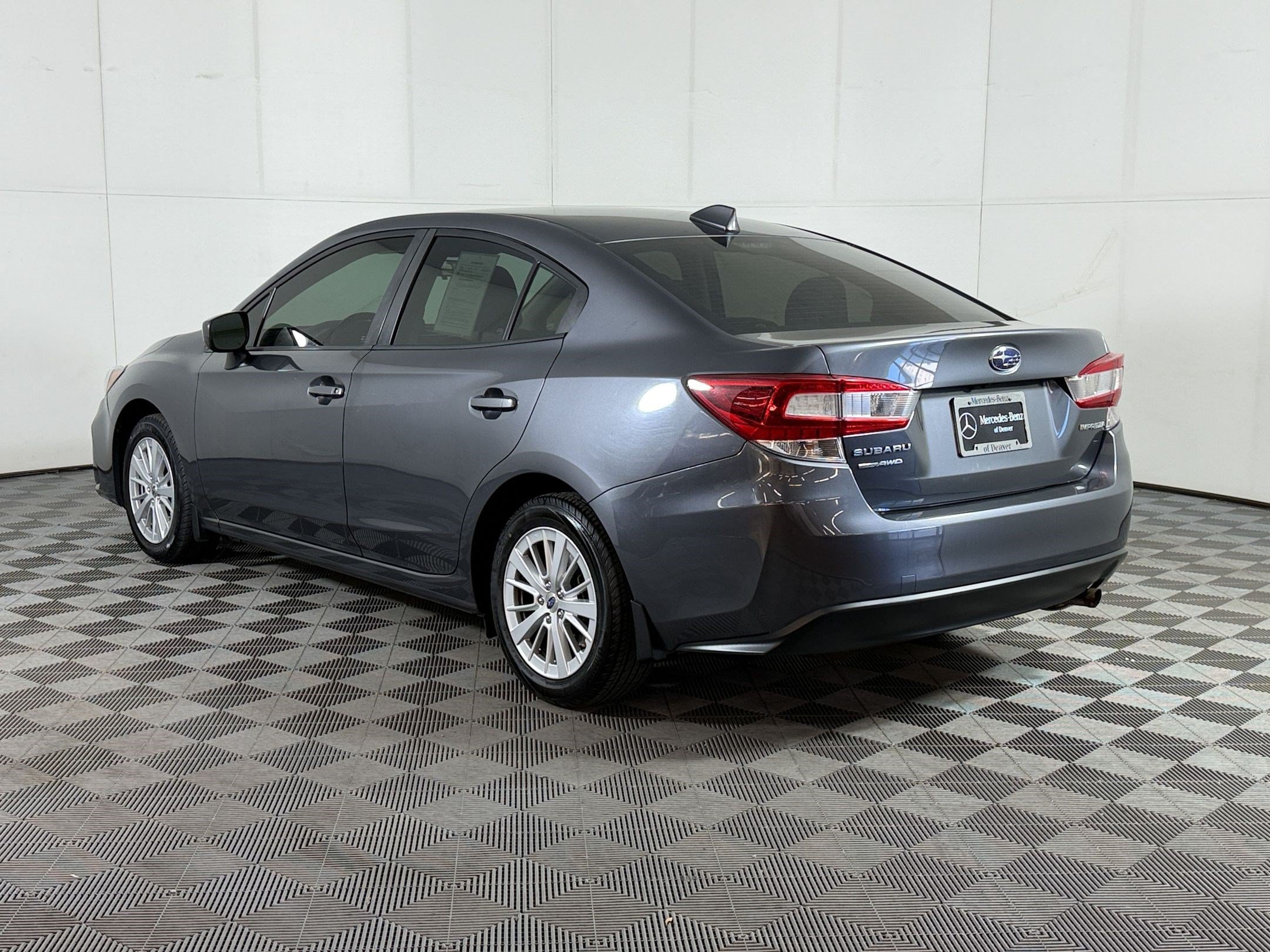 Used 2018 Subaru Impreza 2.0i Premium AWD/4WD image 3