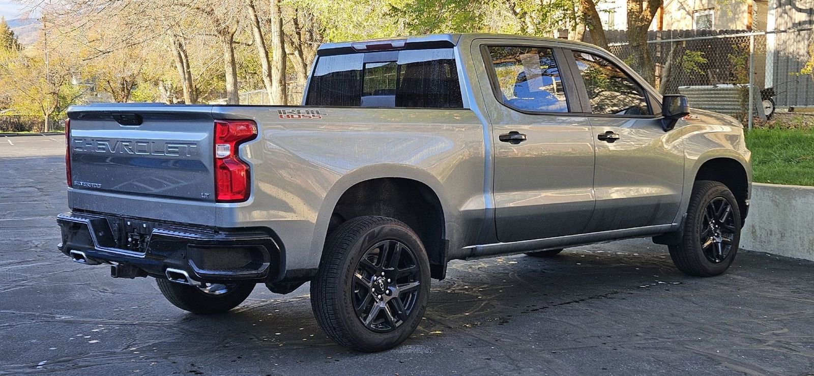 Used 2022 Chevrolet Silverado 1500 LT Trail Boss w/ LT Trail Boss Premium Package AWD/4WD image 5