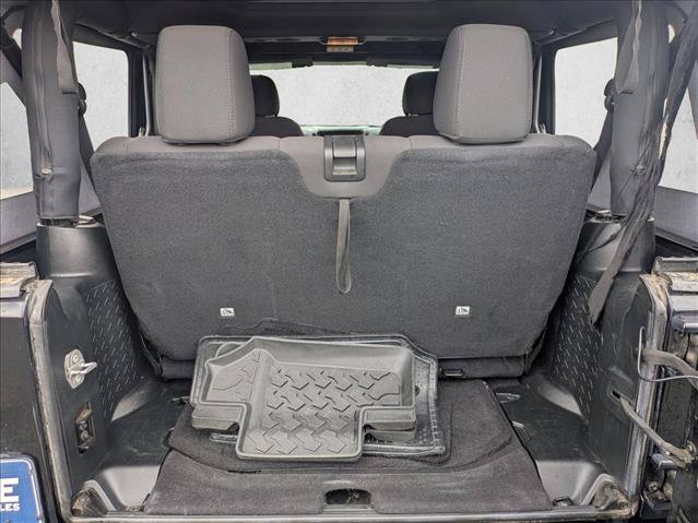 Used 2017 Jeep Wrangler Sport w/ Connectivity Group AWD/4WD image 6