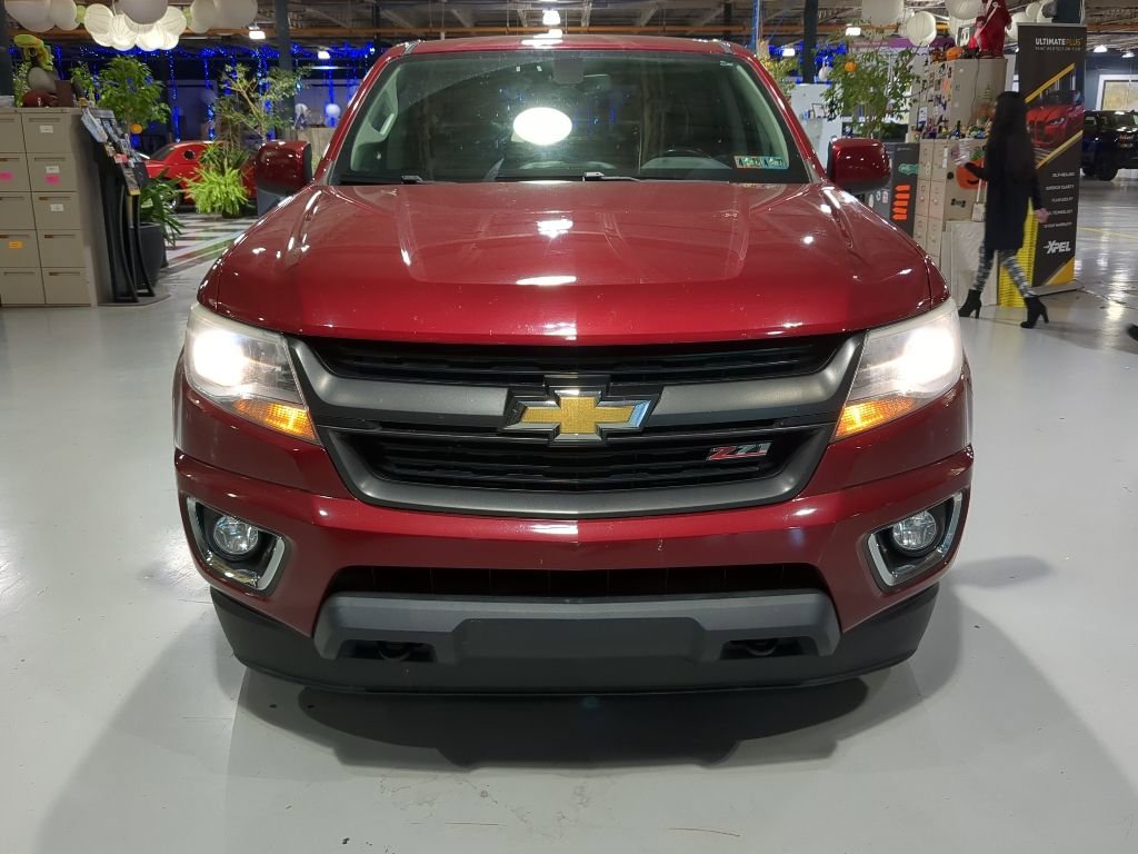 Used 2017 Chevrolet Colorado Z71 AWD/4WD image 3