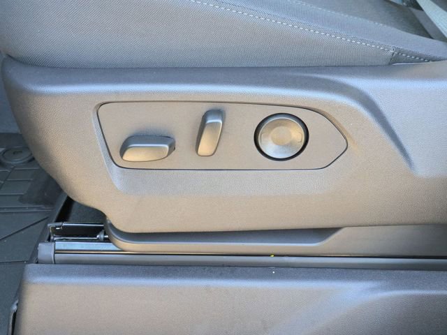 New 2026 Chevrolet Silverado 2500 Custom w/ Custom Value Package image 12