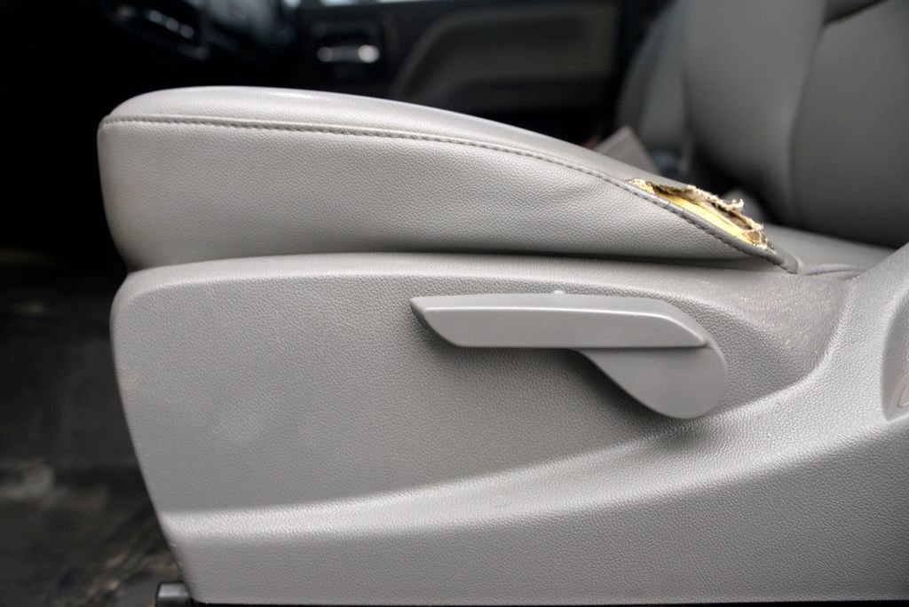 Used 2019 Chevrolet Silverado 2500 W/T image 16