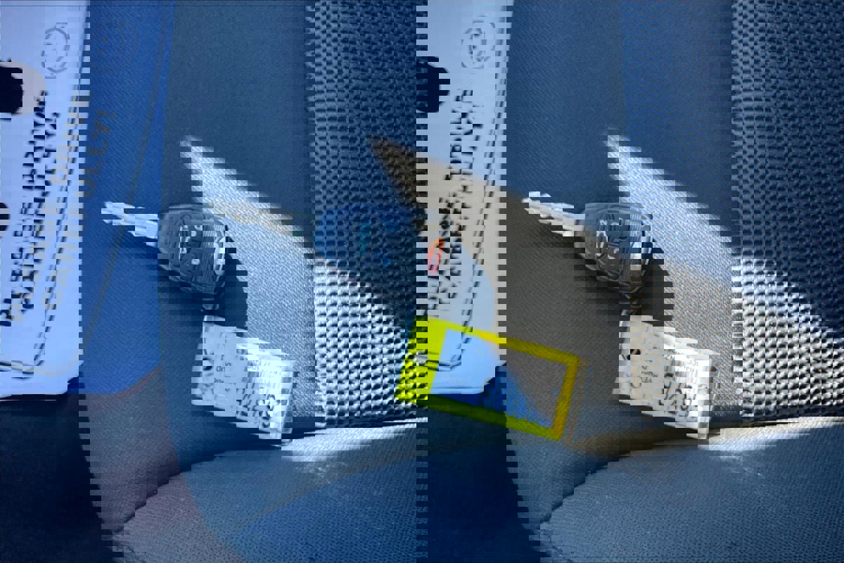 Used 2010 Dodge Avenger Express image 33