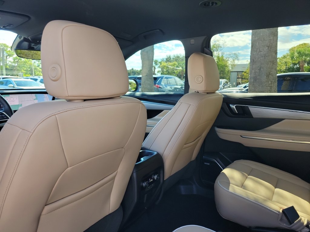 Used 2026 Buick Enclave Preferred w/ Super Cruise Package FWD image 26