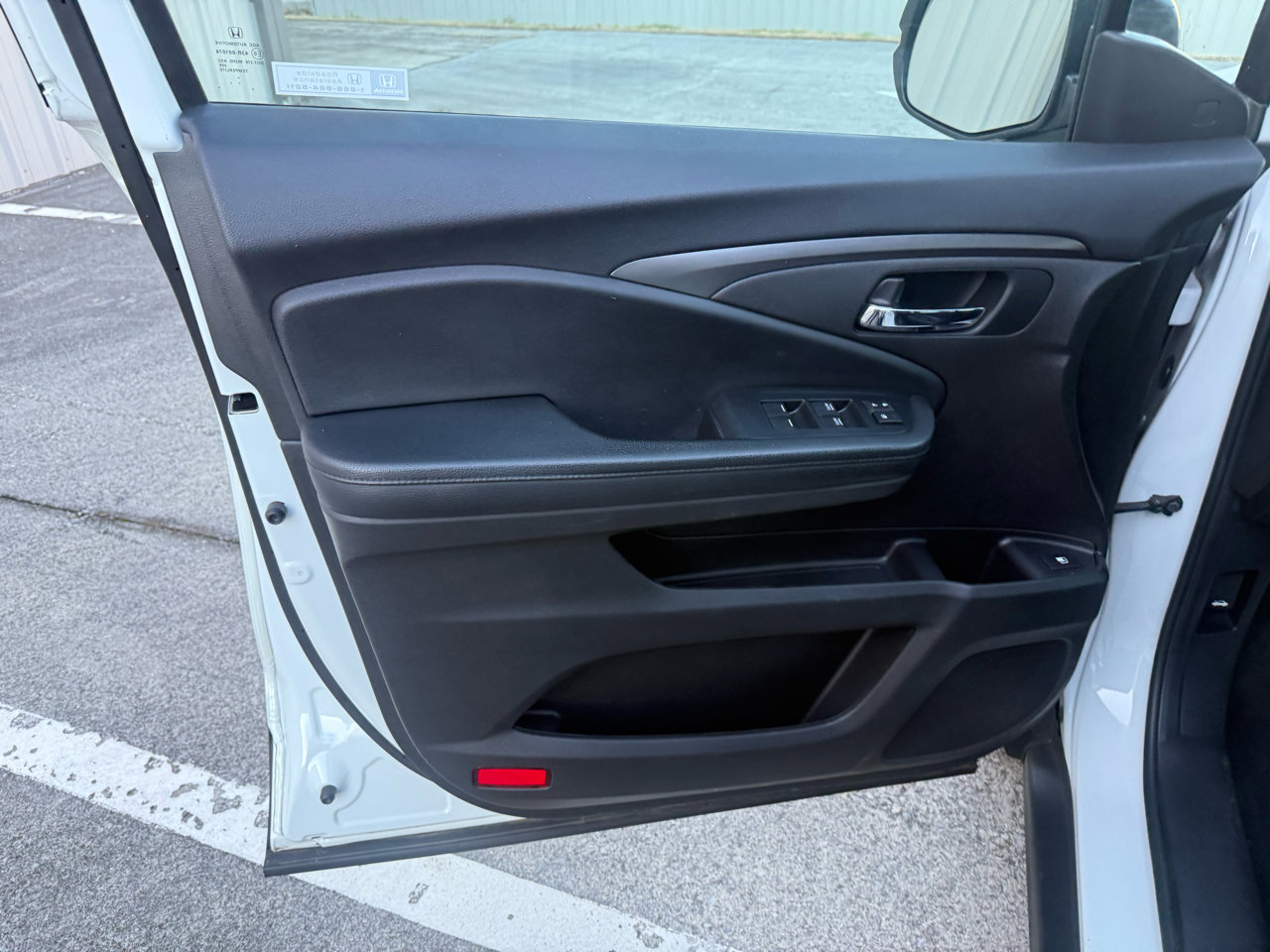 Used 2022 Honda Pilot Sport image 19