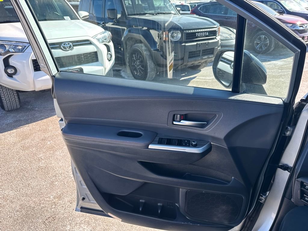 Used 2022 Toyota Sienna XSE image 34