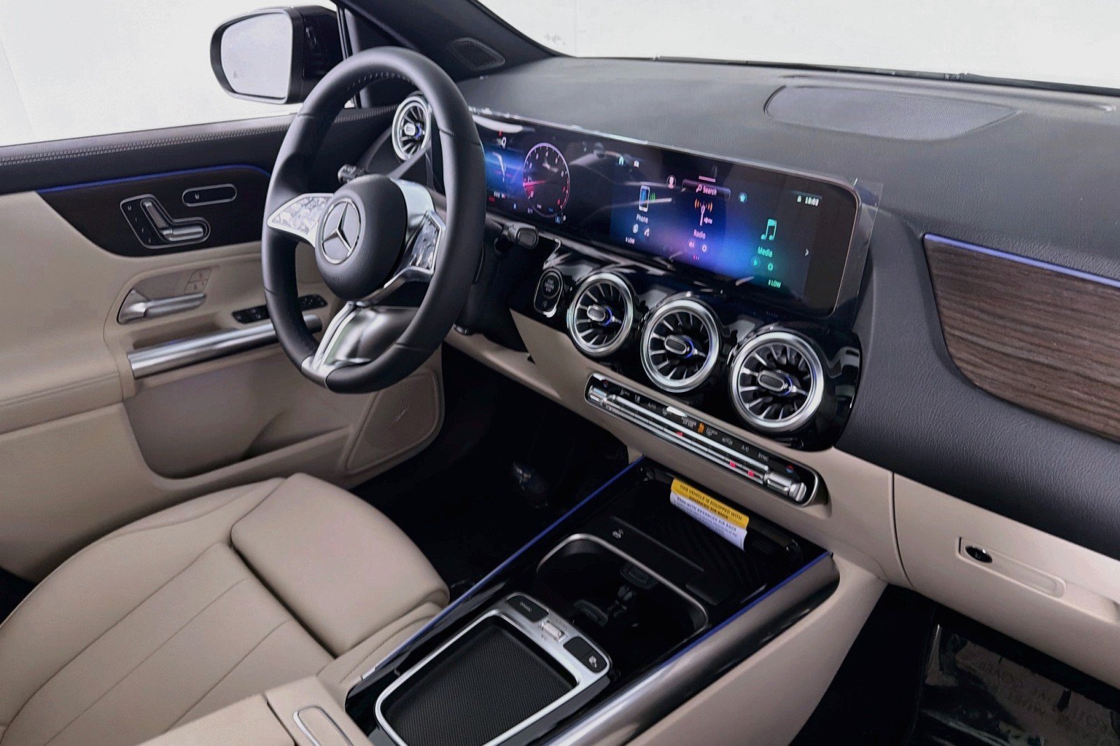 New 2026 Mercedes-Benz GLA 250 image 15