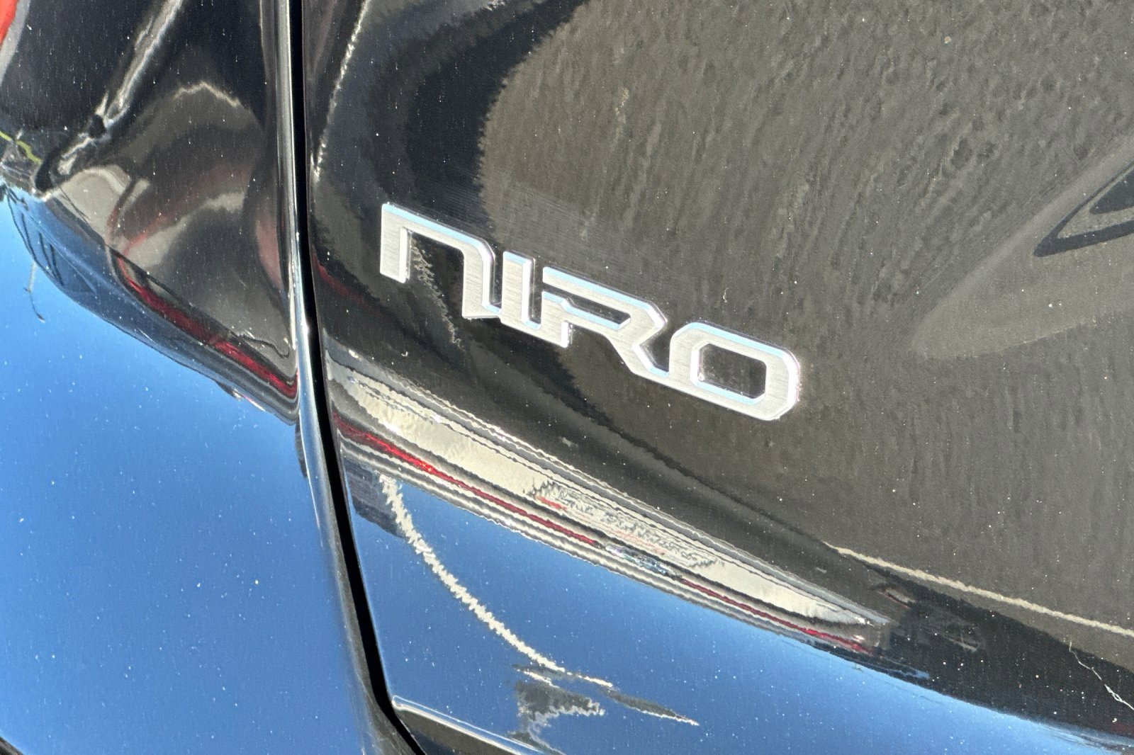 Used 2023 Kia Niro EX Touring image 13