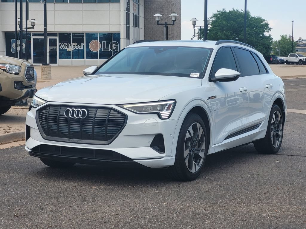 Used 2022 Audi e-tron Premium AWD/4WD image 8