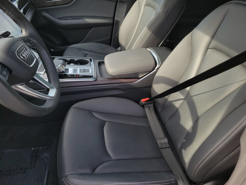 Certified 2023 Audi Q8 Premium Plus AWD/4WD image 17