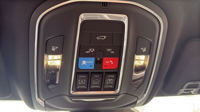 New 2026 Jeep Grand Cherokee L Limited w/ Limited Altitude Package AWD/4WD image 20