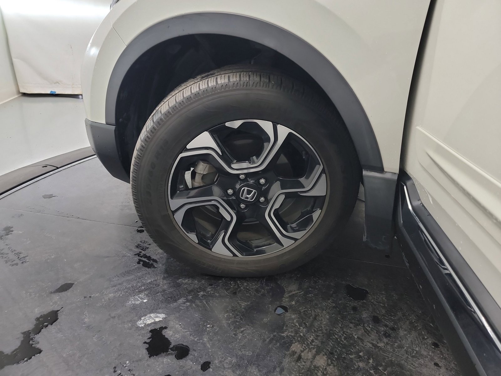 Used 2017 Honda CR-V Touring image 30