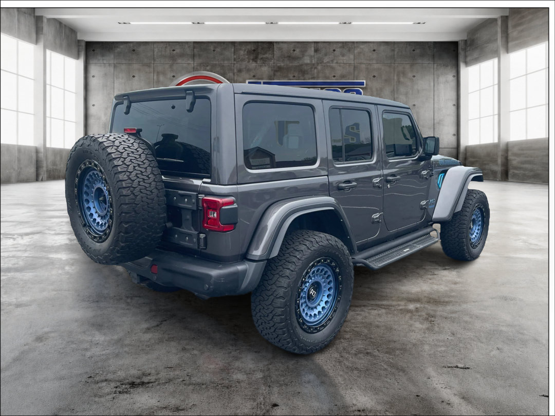 Used 2021 Jeep Wrangler Unlimited Rubicon 4xe w/ Steel Bumper Group AWD/4WD image 5