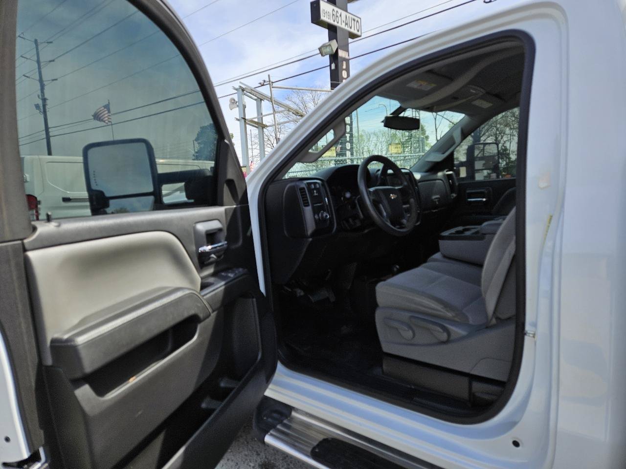 Used 2015 Chevrolet Silverado 3500 W/T w/ WT Convenience Package AWD/4WD image 20