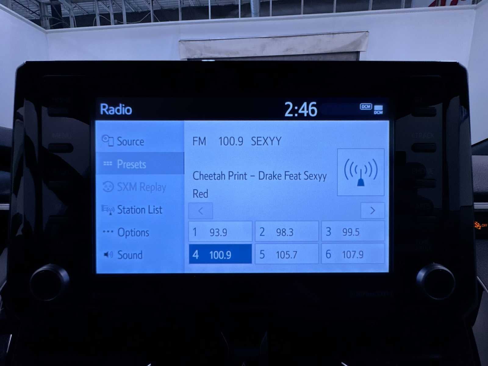 Used 2022 Toyota Corolla SE FWD image 26
