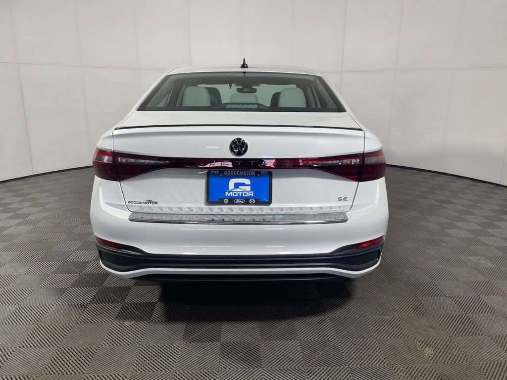 New 2026 Volkswagen Jetta SE FWD image 6