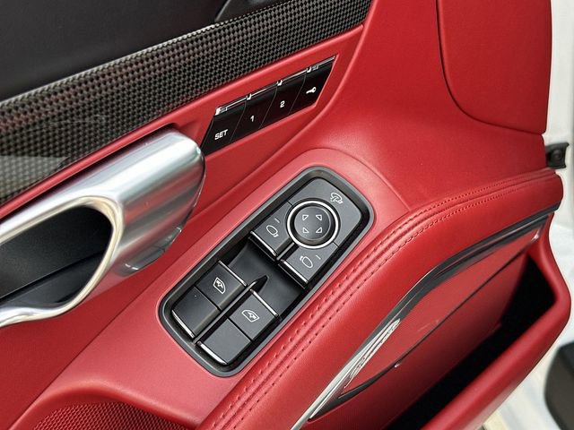 Used 2014 Porsche 911 Turbo S image 22