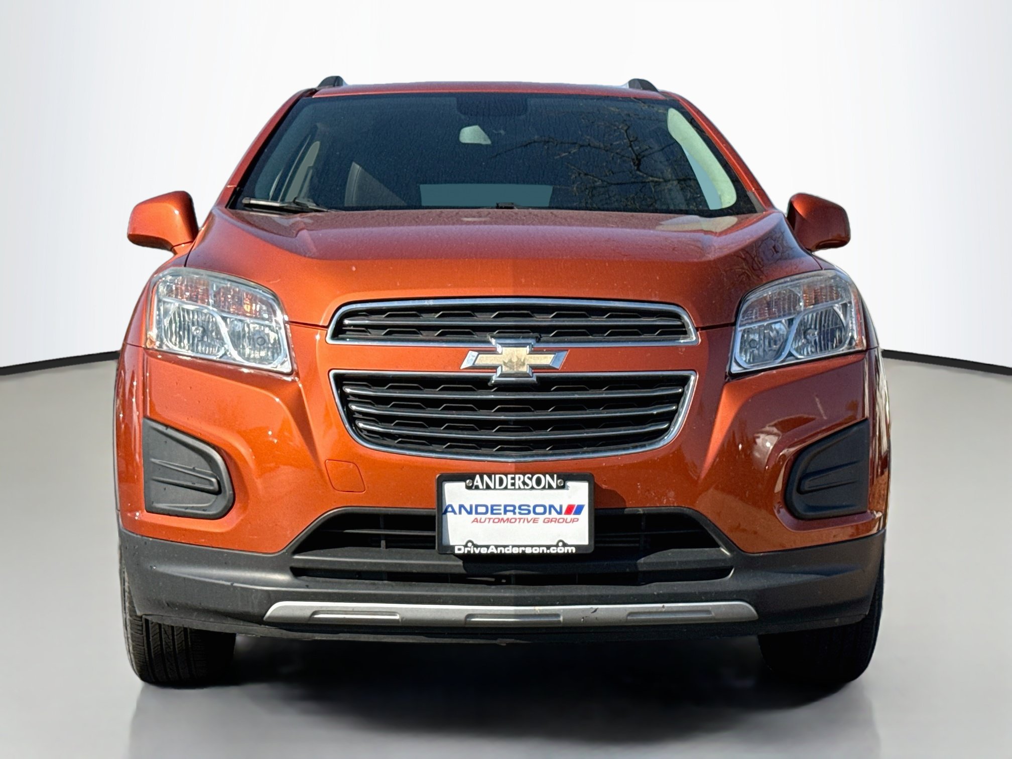 Used 2015 Chevrolet Trax LT w/ LT Plus Package AWD/4WD image 2