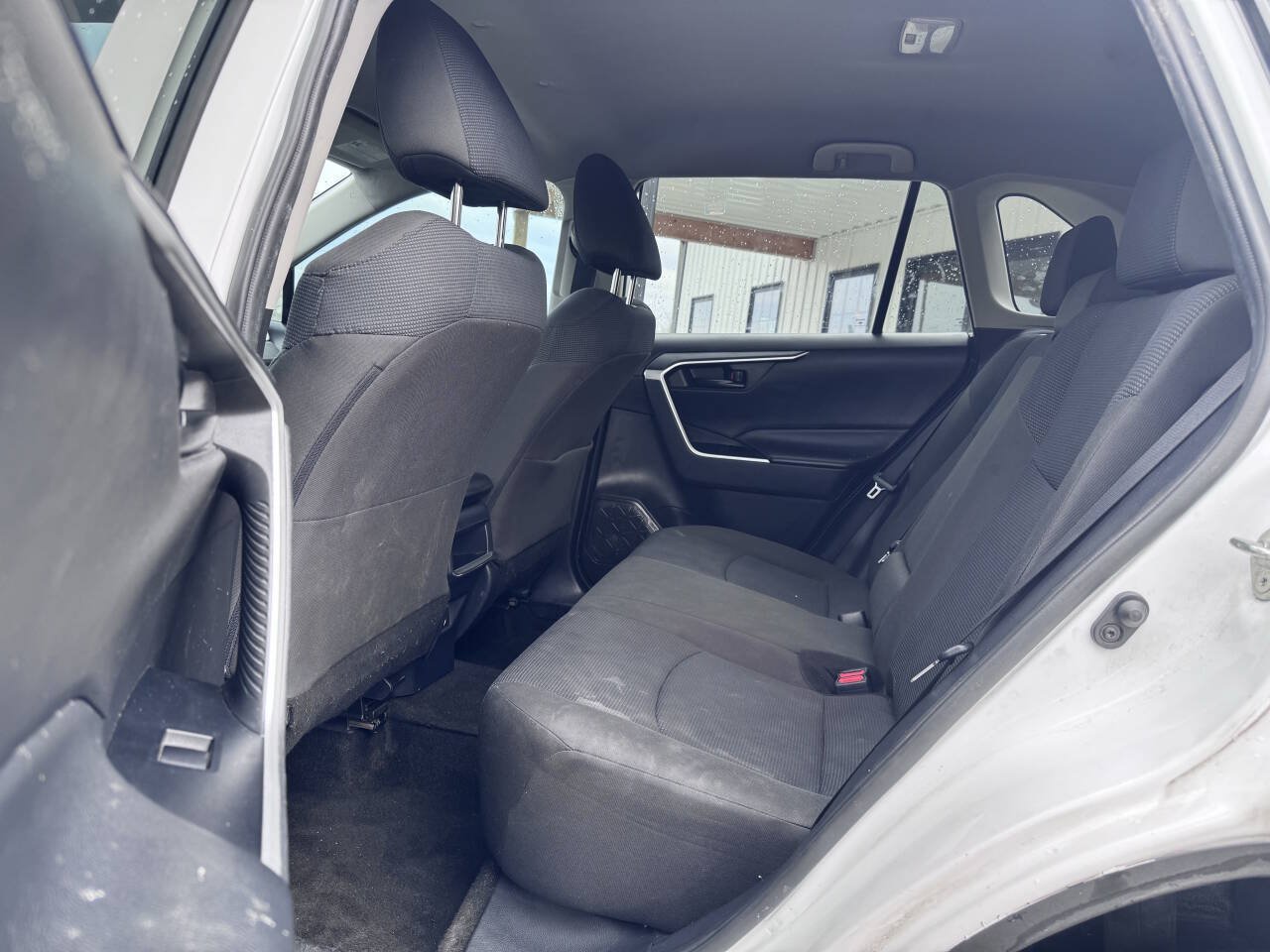 Used 2020 Toyota RAV4 LE FWD image 13