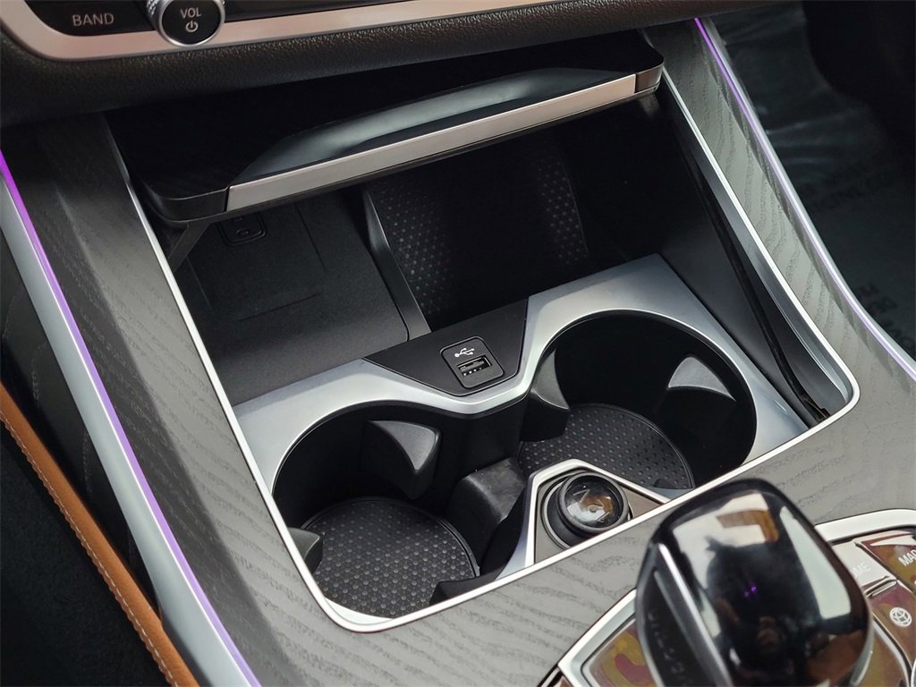 Used 2022 BMW X7 xDrive40i w/ M Sport Package image 23