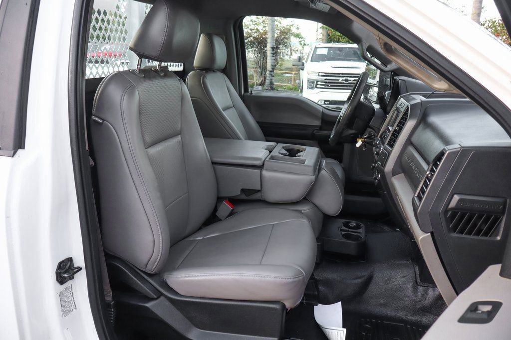 Used 2019 Ford F550 2WD Regular Cab Super Duty image 37