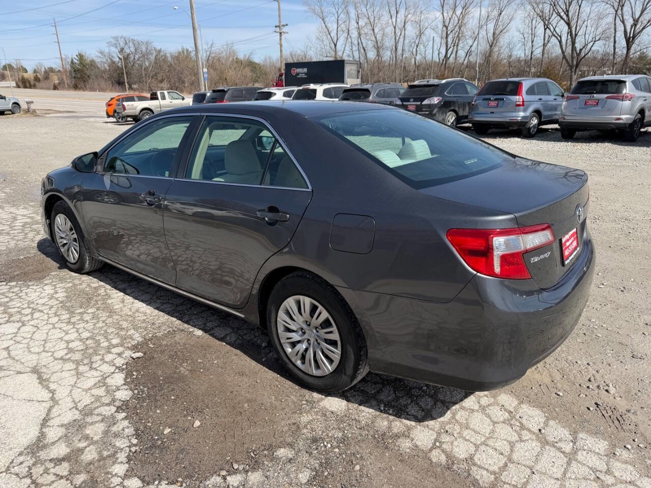 Used 2012 Toyota Camry LE image 5