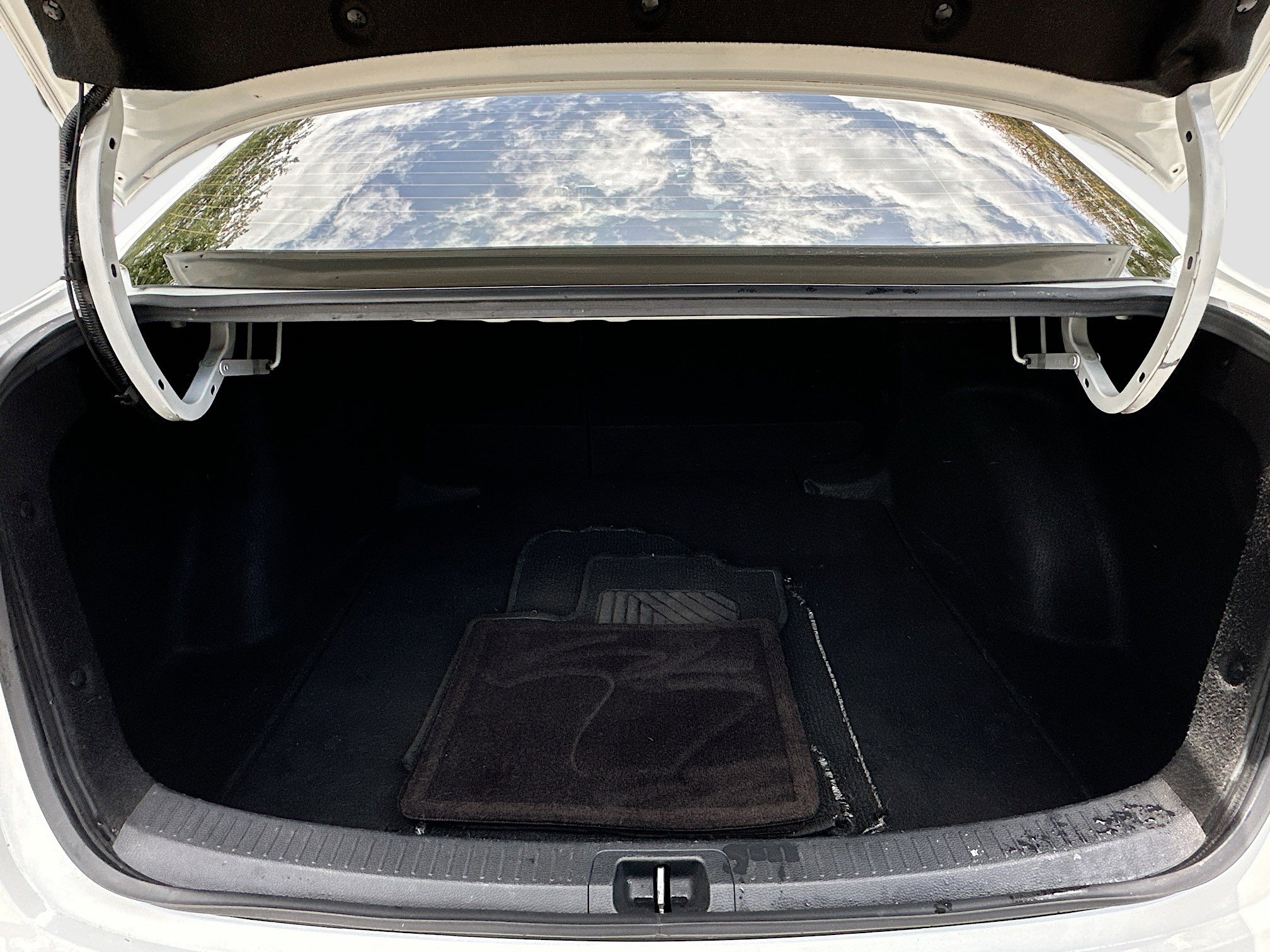 Used 2020 Toyota Corolla SE FWD image 23