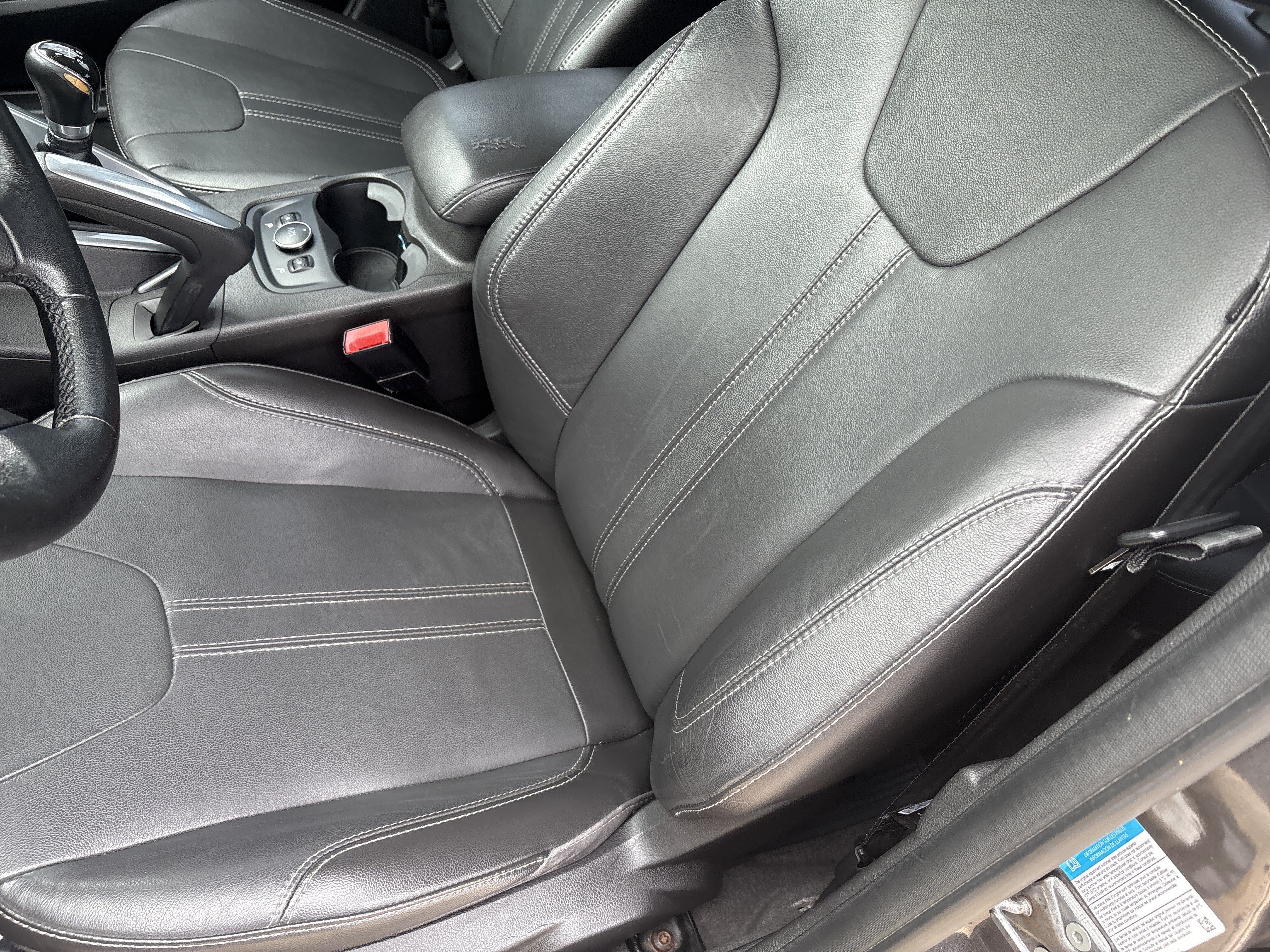 Used 2013 Ford Focus Titanium w/ Titanium Handling Pkg FWD image 13