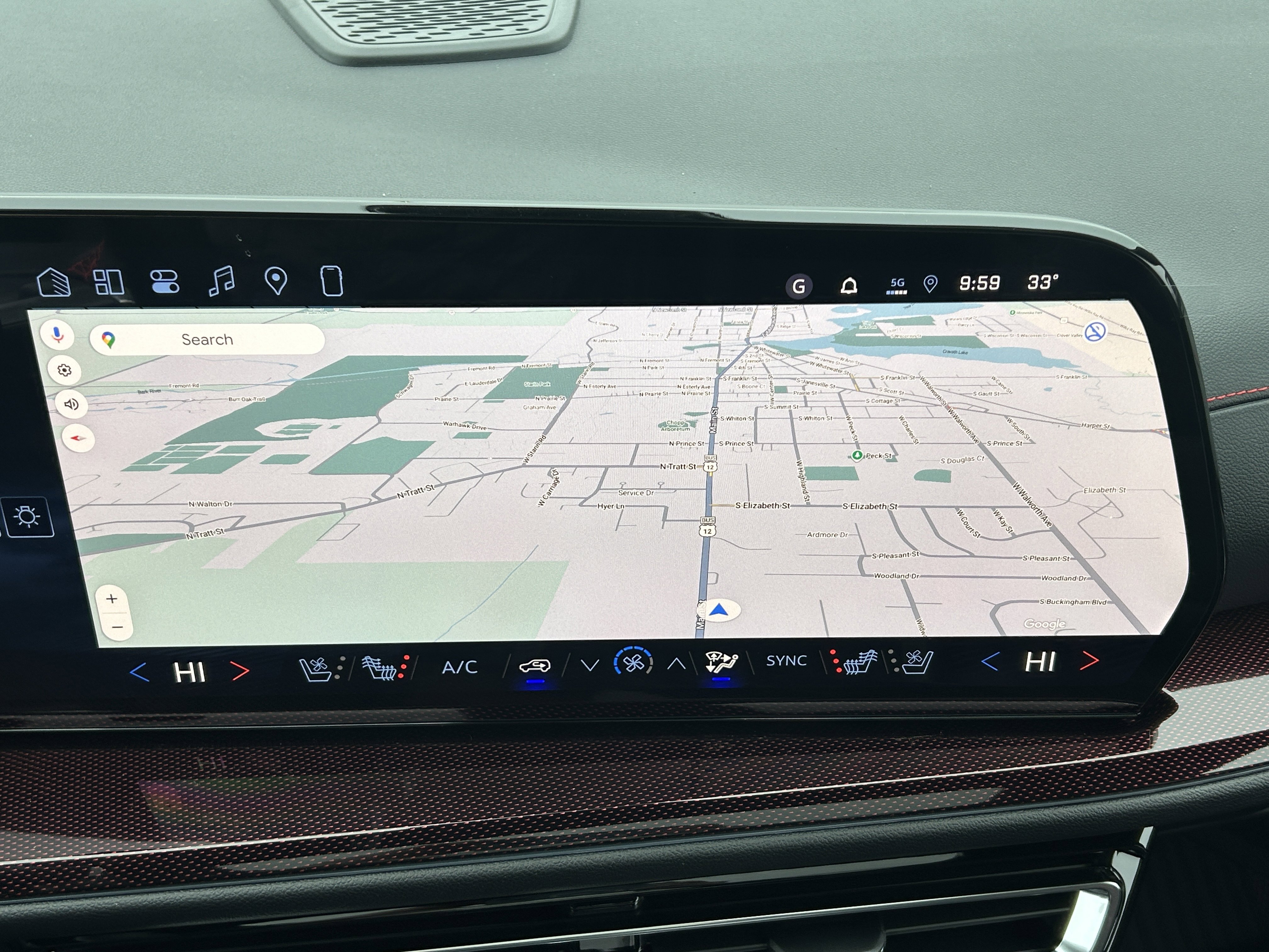 New 2026 Chevrolet Traverse RS w/ LPO, Floor Liner Package image 4
