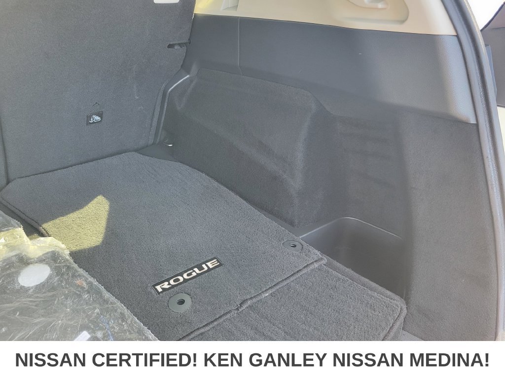 Certified 2023 Nissan Rogue SV AWD/4WD image 44