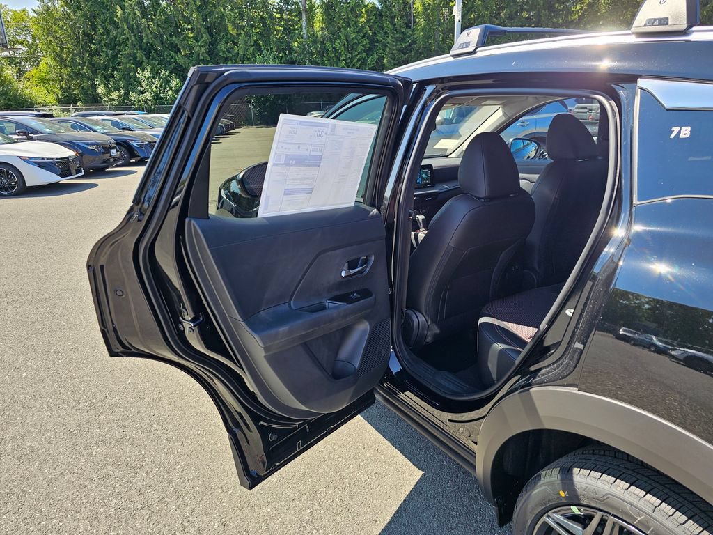 New 2026 Nissan Kicks SR w/ Cold Weather Package AWD/4WD image 18