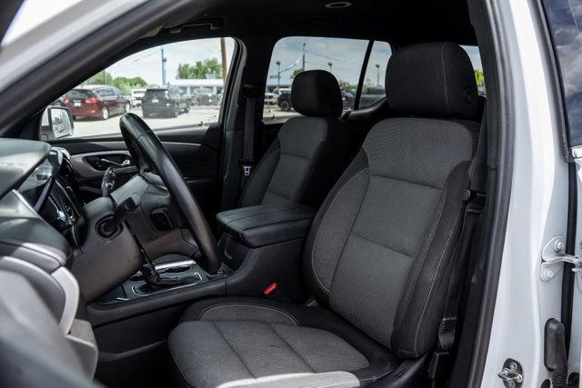 Used 2023 Chevrolet Traverse LT AWD/4WD image 26