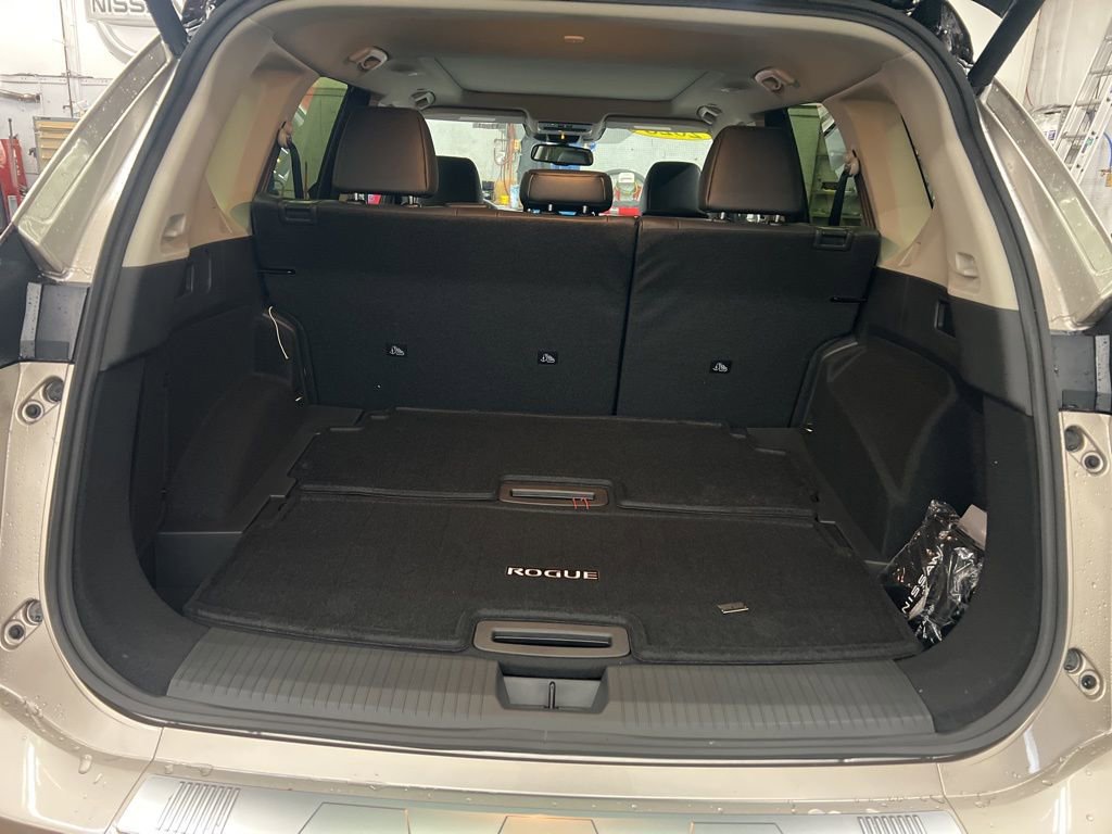 New 2026 Nissan Rogue Platinum w/ Platinum Premium Package image 37