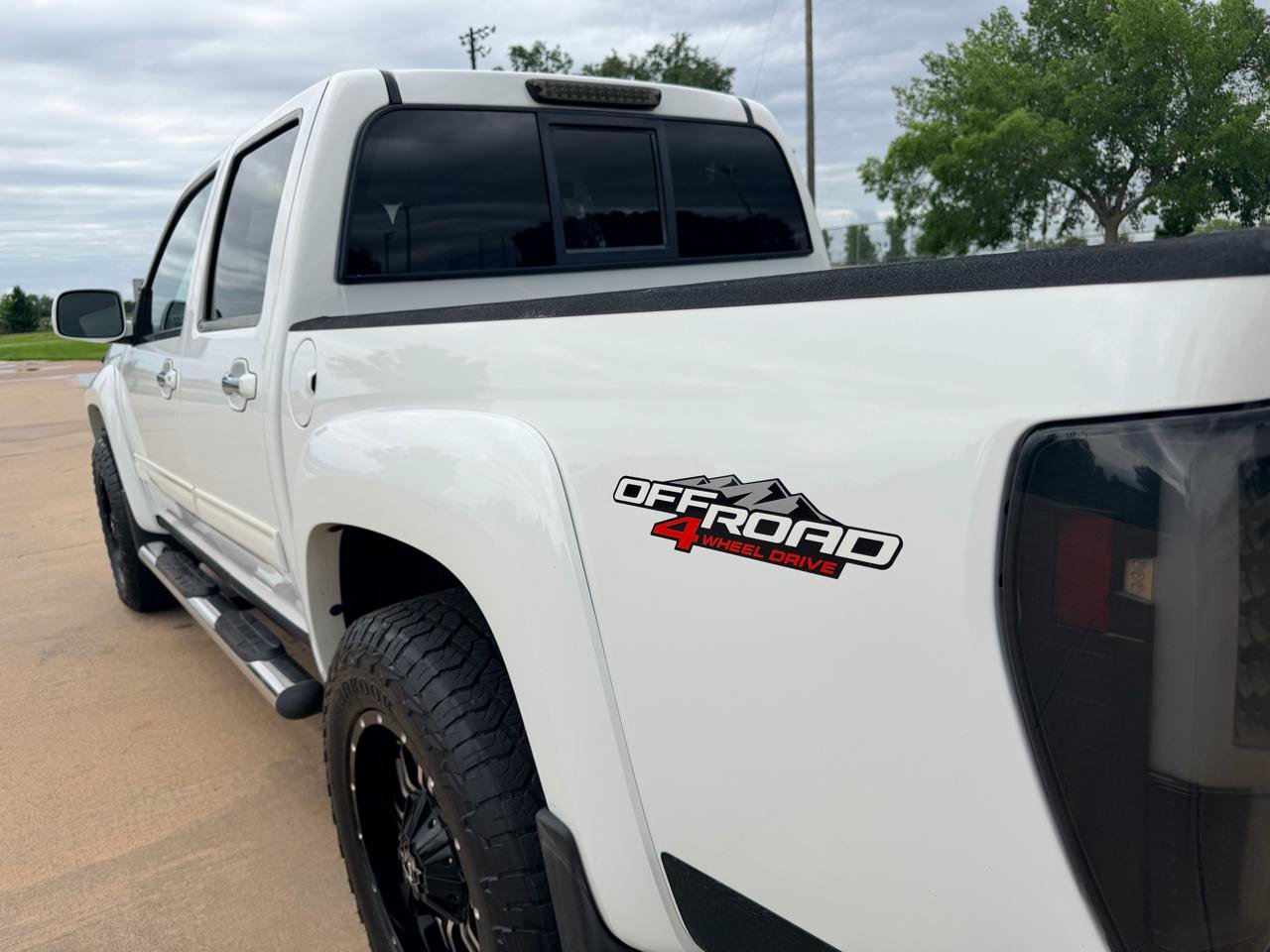 Used 2012 GMC Canyon SLE AWD/4WD image 12
