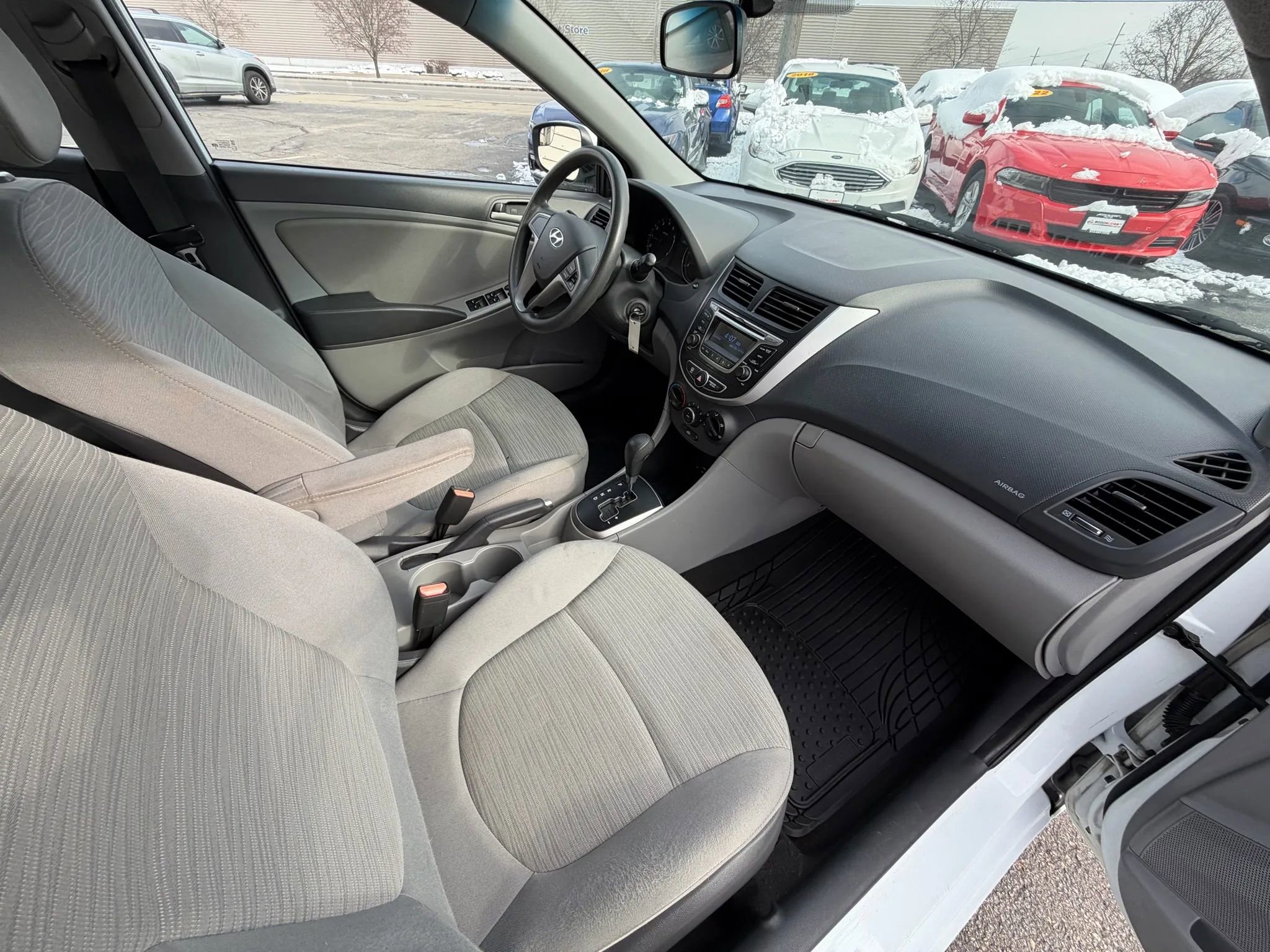 Used 2016 Hyundai Accent SE image 27