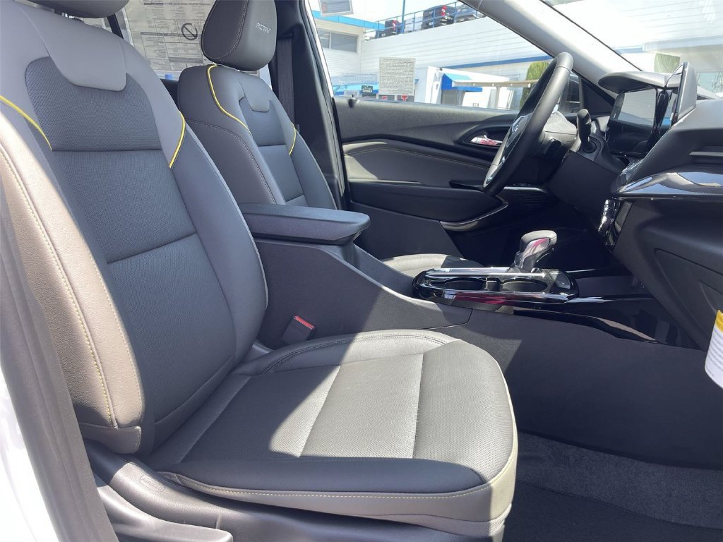 New 2026 Chevrolet Trax ACTIV w/ Driver Confidence Package FWD image 16