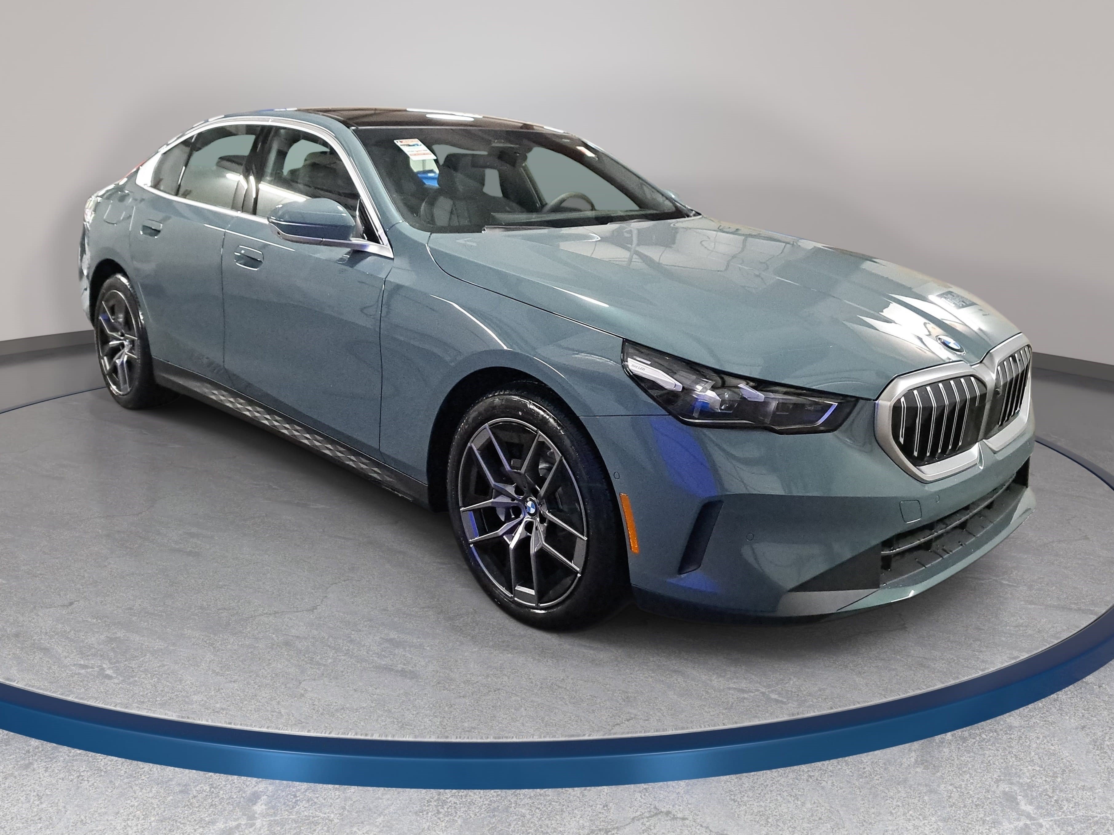 New 2027 BMW 530i xDrive AWD/4WD image 3