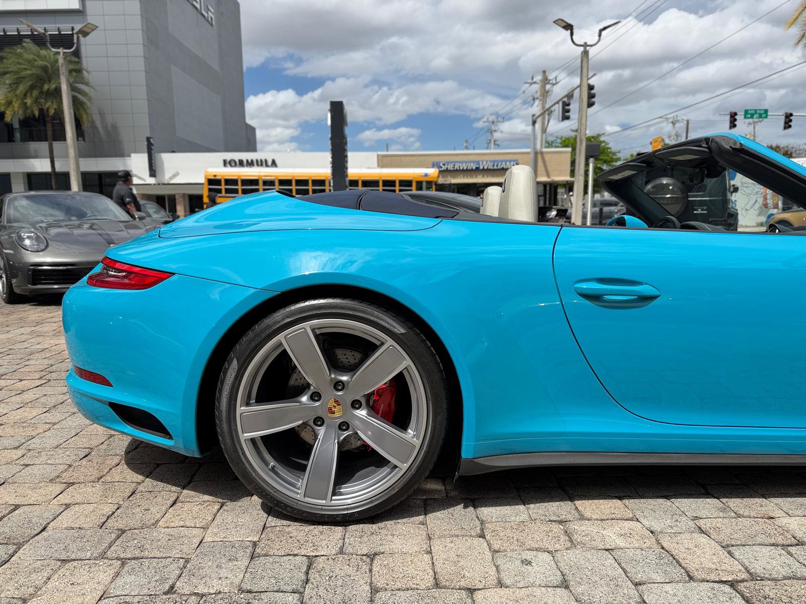 Used 2017 Porsche 911 Carrera 4S AWD/4WD image 16