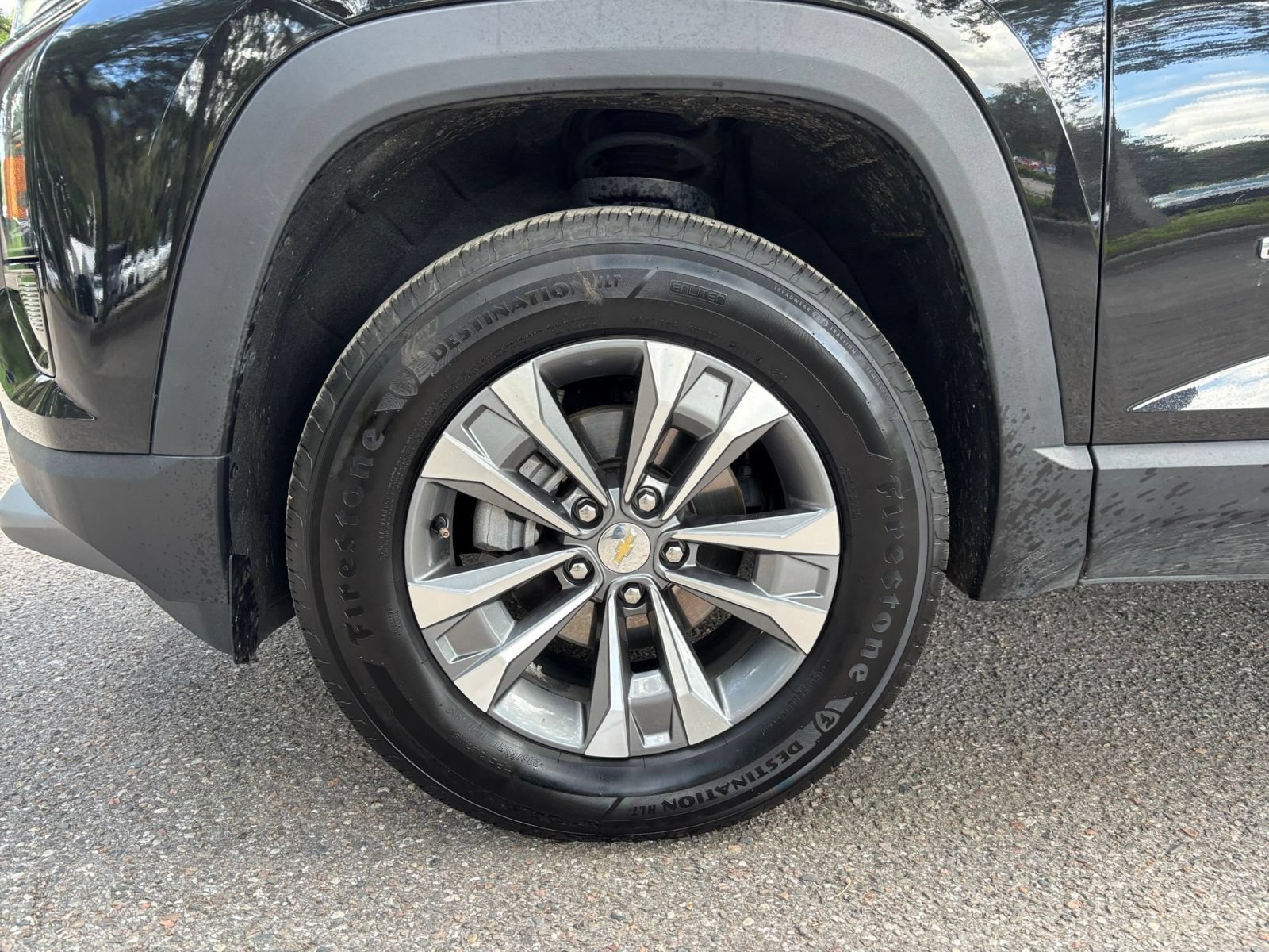 Used 2025 Chevrolet Equinox LT FWD image 29
